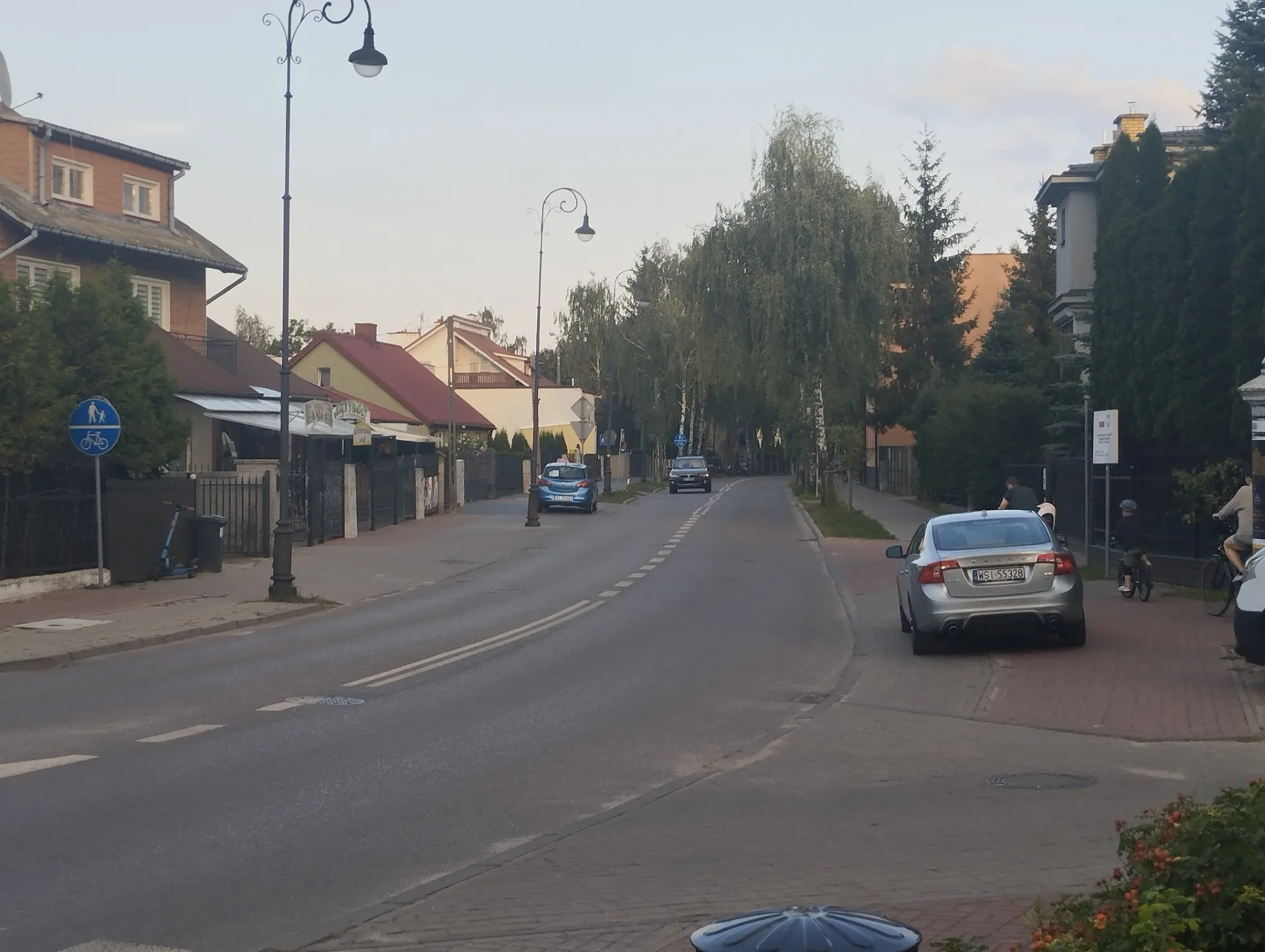 Ulica Cmentarna w Siedlcach w kierunku centrum, 2025