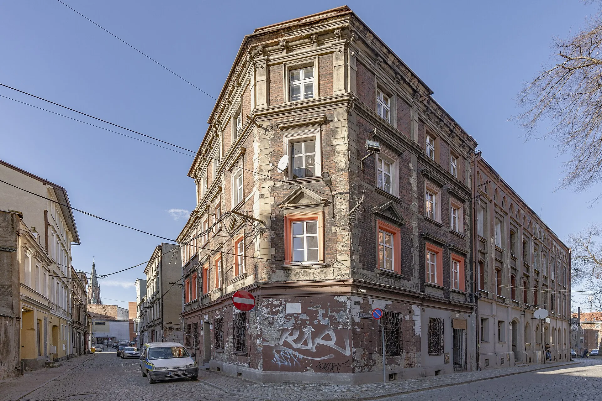 Zabytkowa kamienica przy ulicy Mariackiej w Bytomiu, 2023