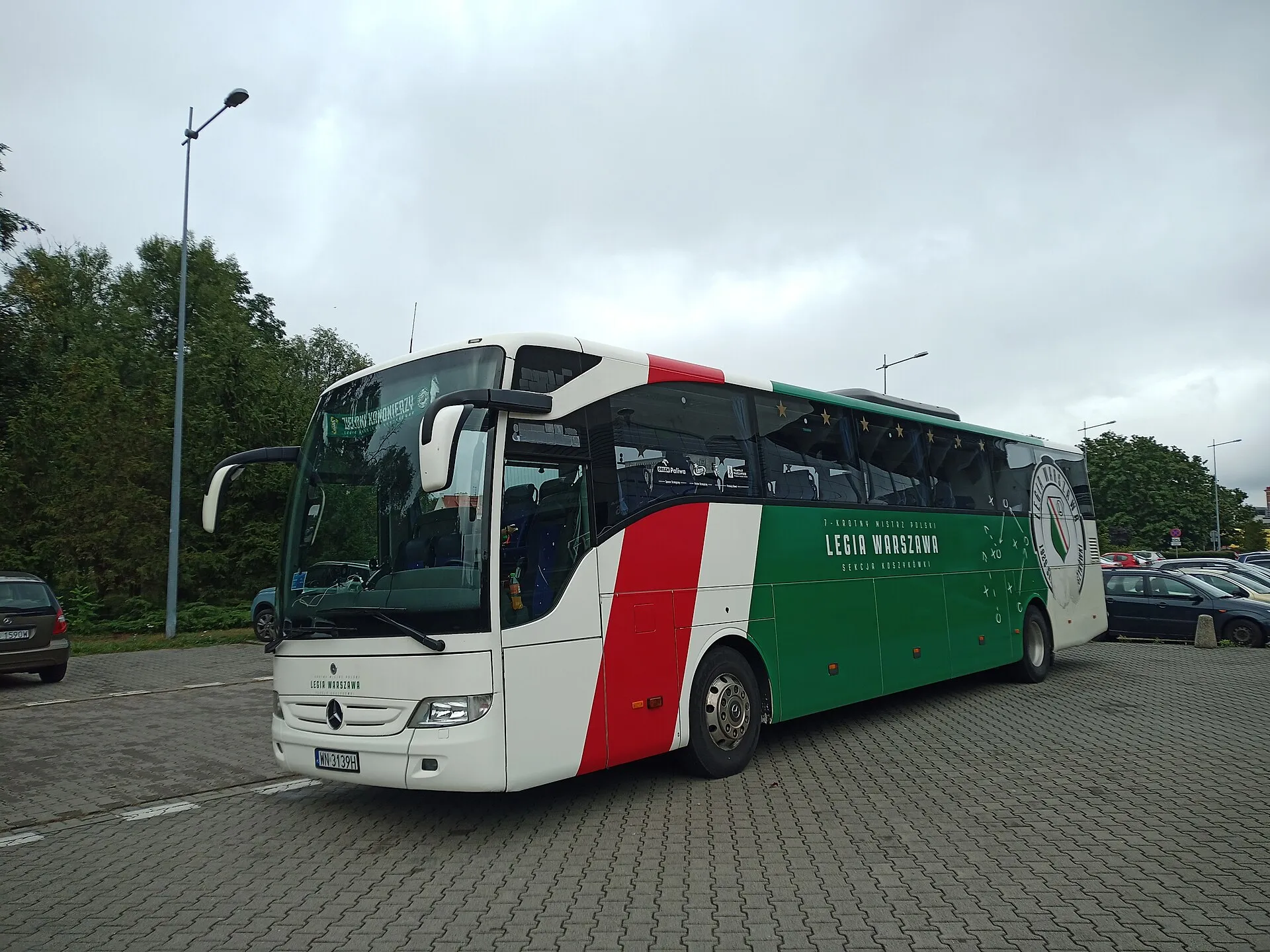 Autobus koszykarskiej Legii Warszawa w 2022 roku