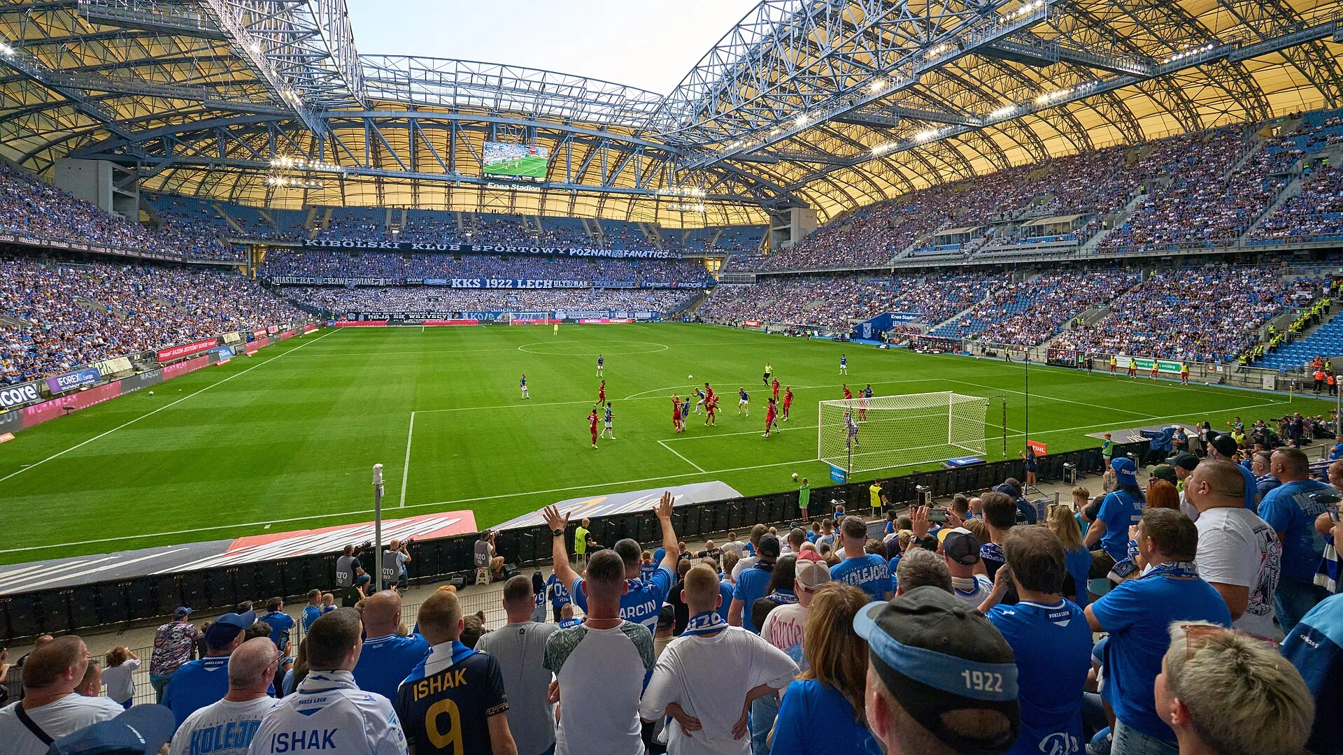 Mecz Lecha Poznań na Stadionie Miejskim w Poznaniu w 2025 roku