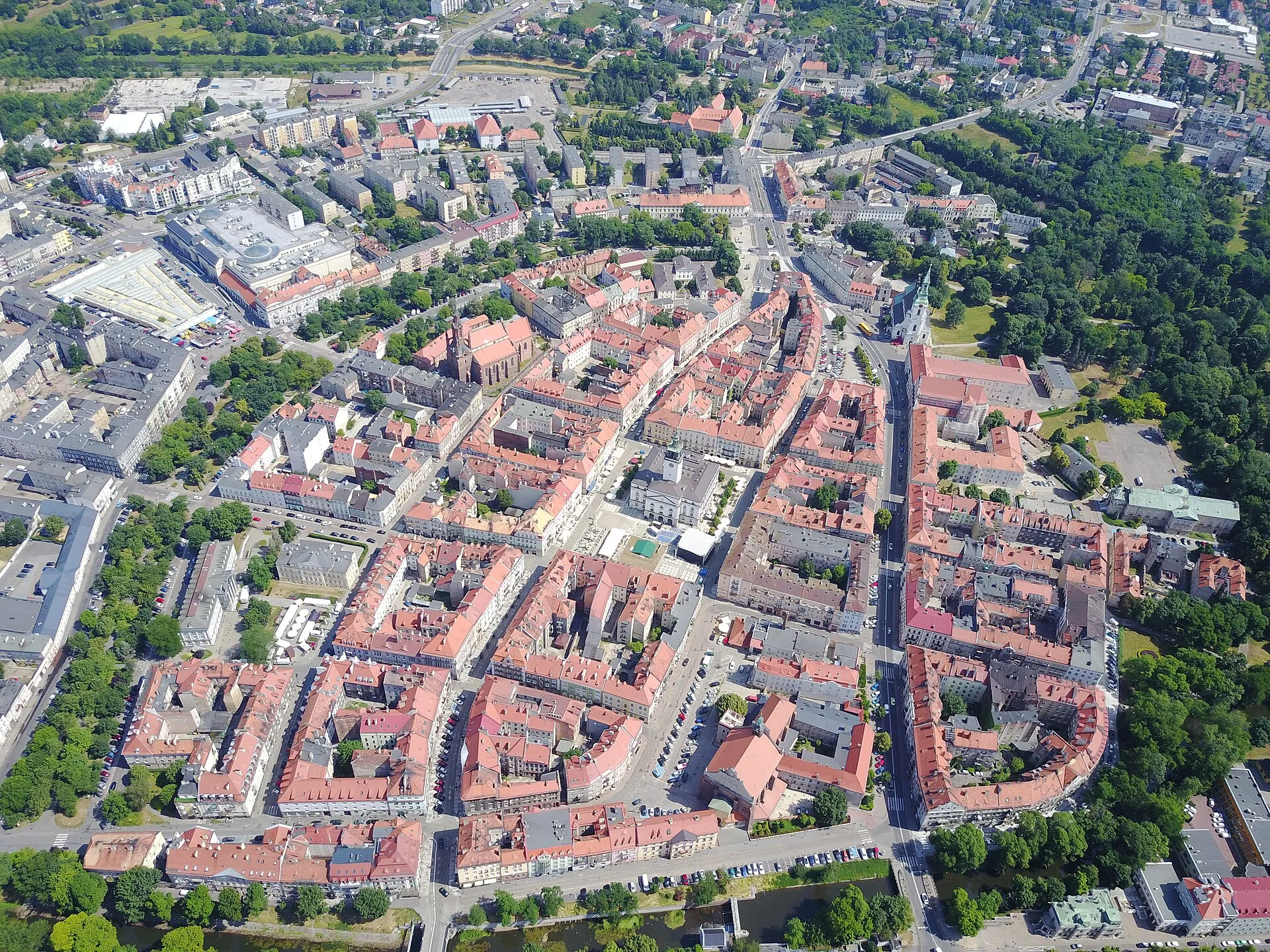 Widok centrum Kalisza z powietrza w 2019 roku