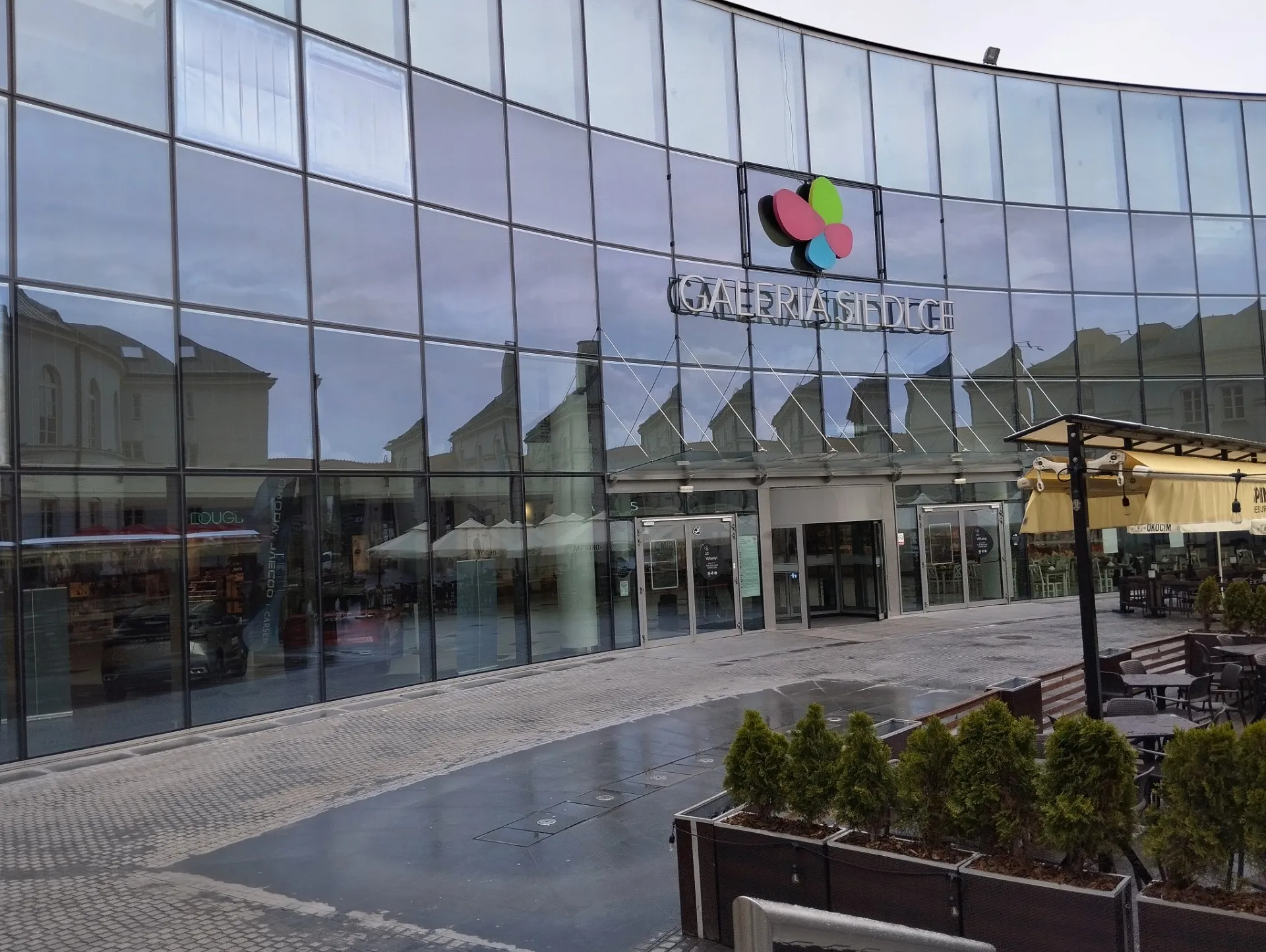 Wejście główne do Galerii Siedlce w 2025 roku
