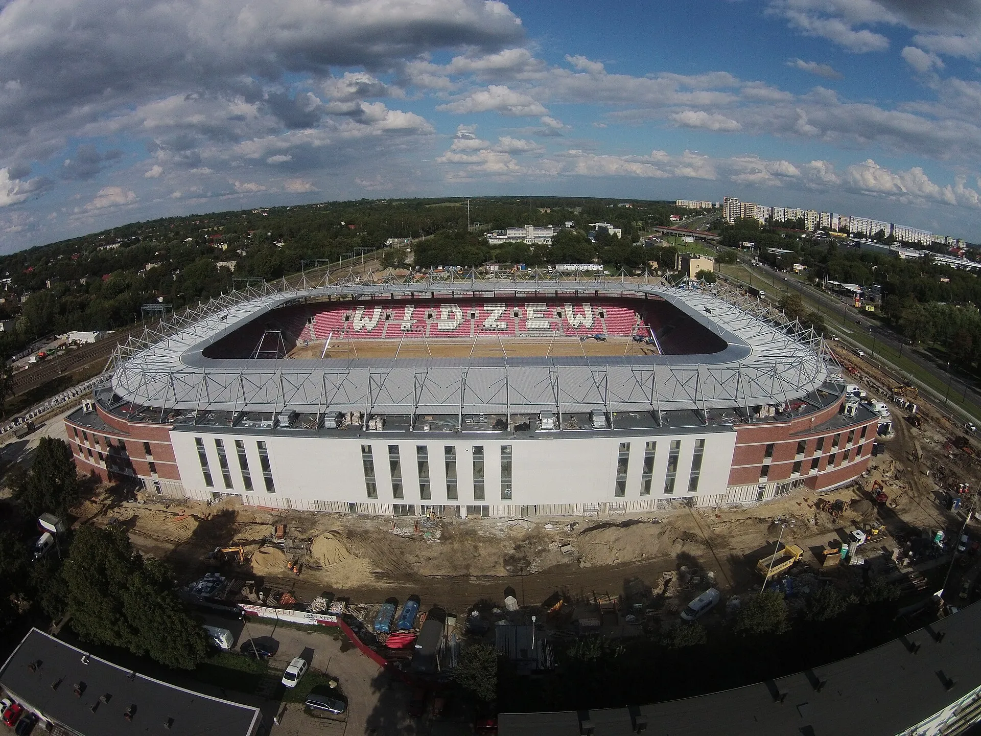 Stadion Widzewa w Łodzi podczas budowy 11 sierpnia 2016