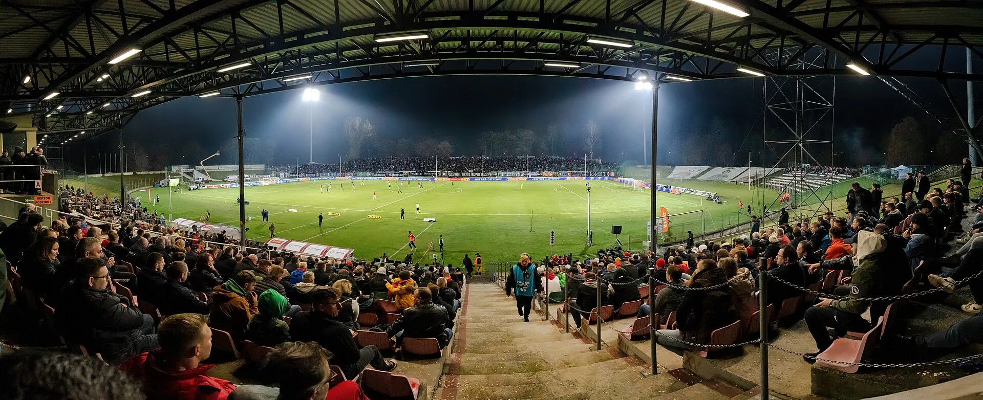 Nocny mecz na Stadionie Ludowym w Sosnowcu w 2022 roku